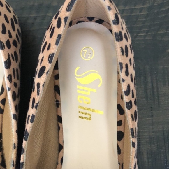 SHELN Cheetah Printed Loafers - Picture 3 of 12
